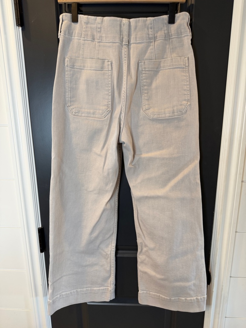 Maeve by Anthropologie Light Grey Wide-Leg Jeans with Front Patch Pockets - Picture 5 of 6